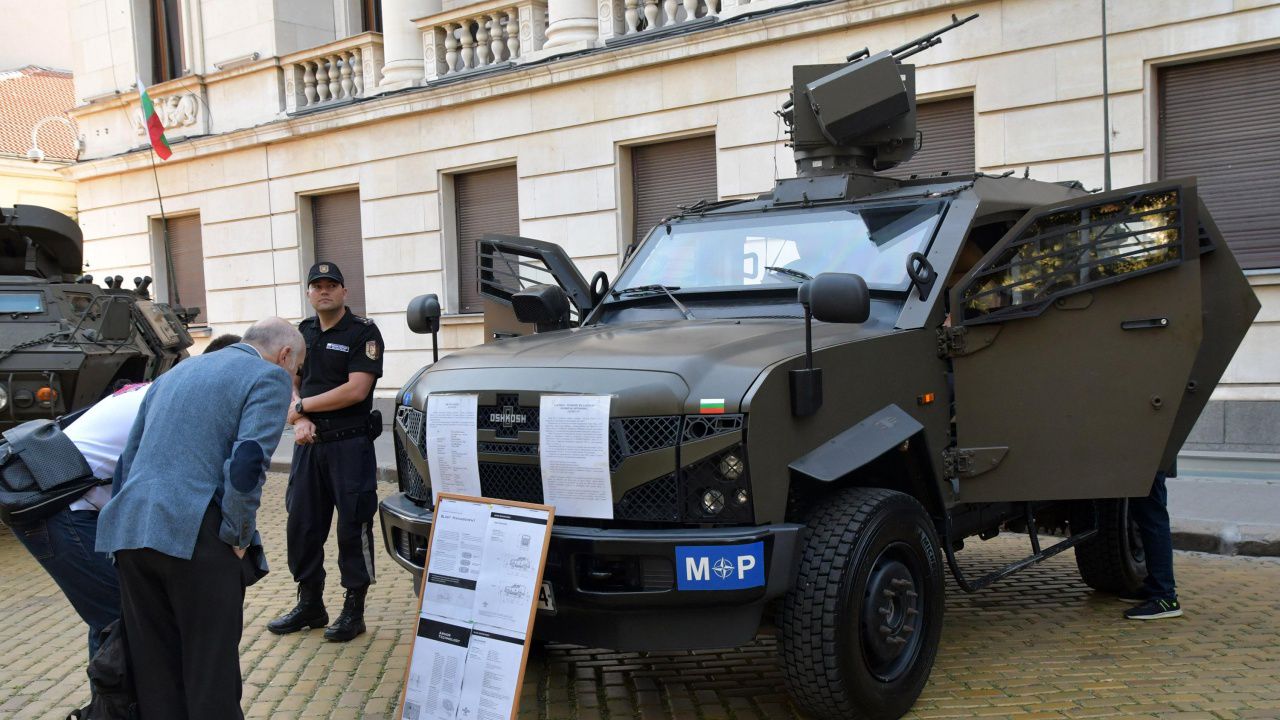 България се отказа от закупуването на нови бойни машини за армията поради високата им цена