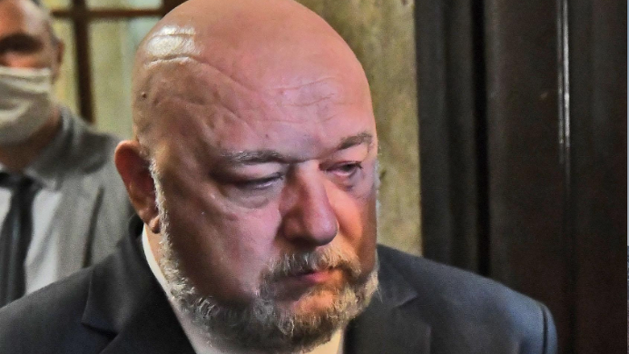 Красен Кралев актуализира указанията за прилагане на мерките при спорт на закрито