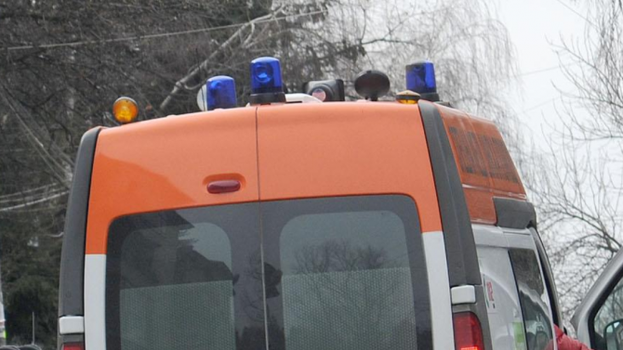 Земна маса се свлече върху 38-годишен мъж във Врачеш