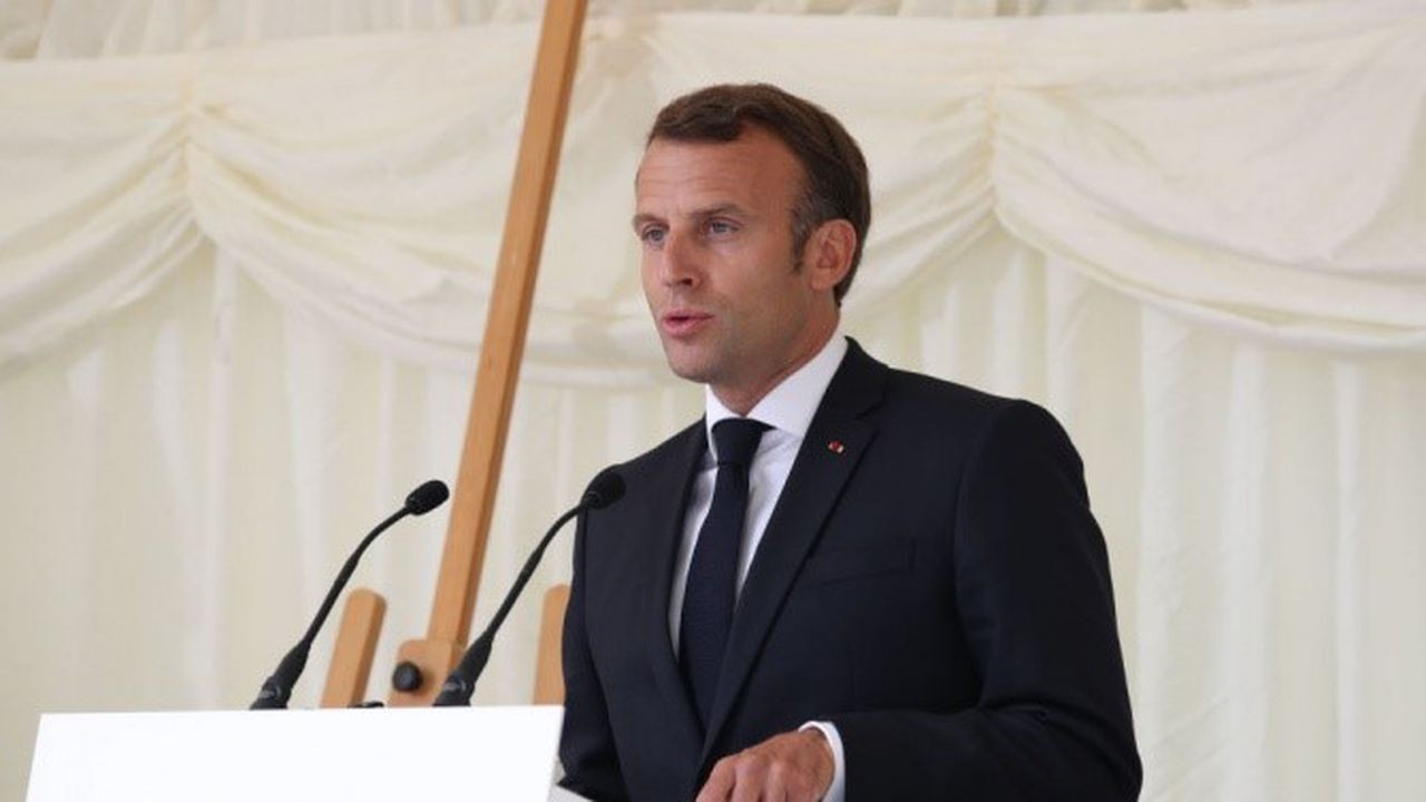 Еманюел Макрон проведе телефонен разговор с Махмуд Абас