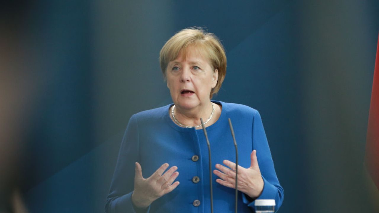 Меркел разкритикува липсата на дисциплина заради ръста на случаи на COVID-19