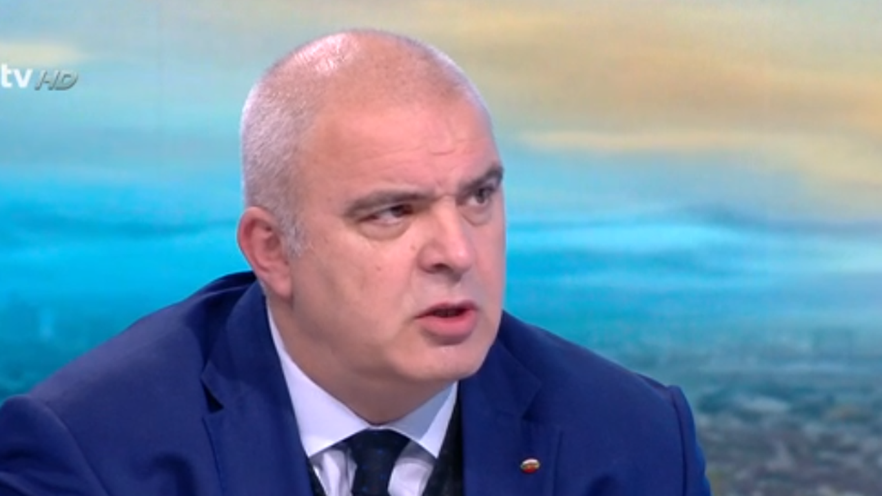 Маноил Манев: Снимките от спалнята на Борисов са политическо-мафиотска атака