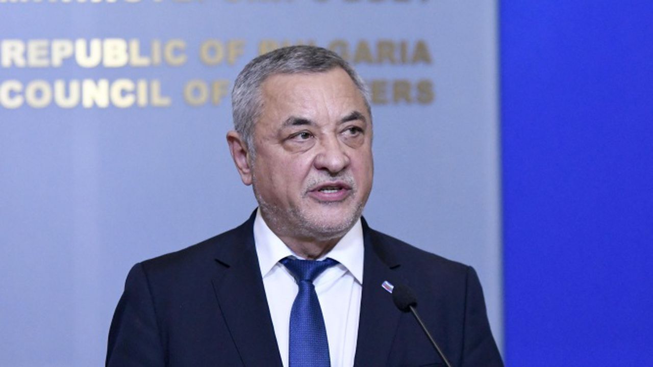 Симеонов за "политическите проститутки": В едно семейство също има скандали