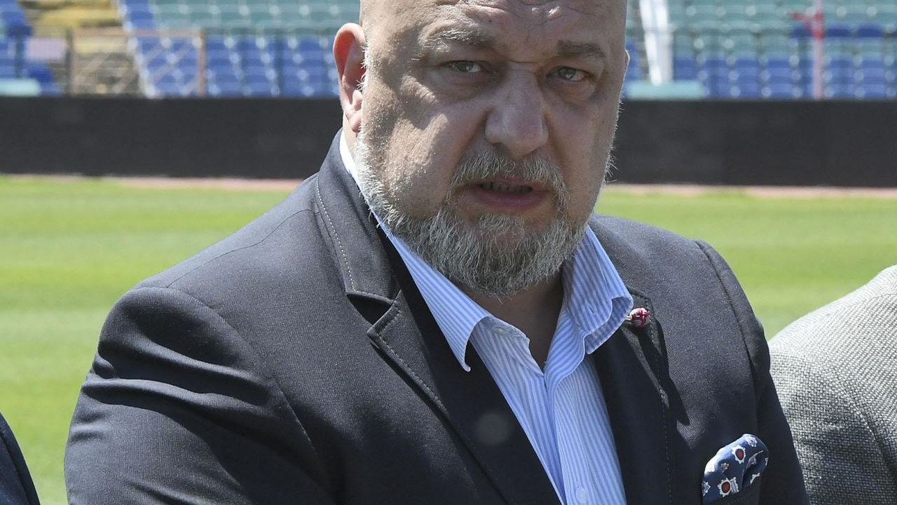 Красен Кралев: Свидетели сме на опит за държавен преврат с рекламно лице злобният опозиционер Румен Радев