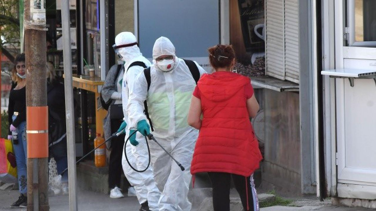 Дезинфекция на улиците и обществените сгради се извършва в село Козарево