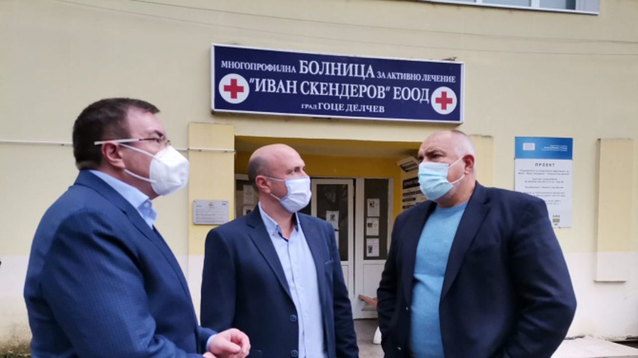 Проф. Костадин Ангелов обяви колко българи ще бъдат ваксинирани