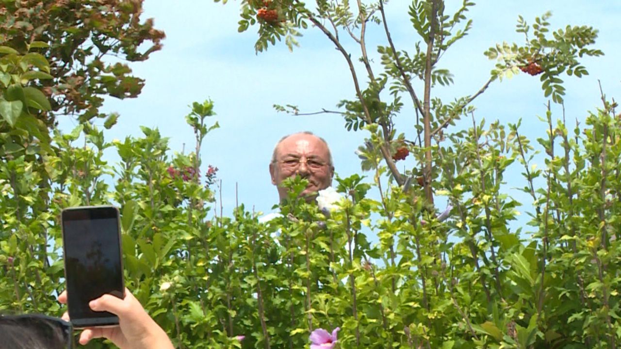 Гражданите с право да задават въпроси на Доган при изслушването му в комисията "Росенец"