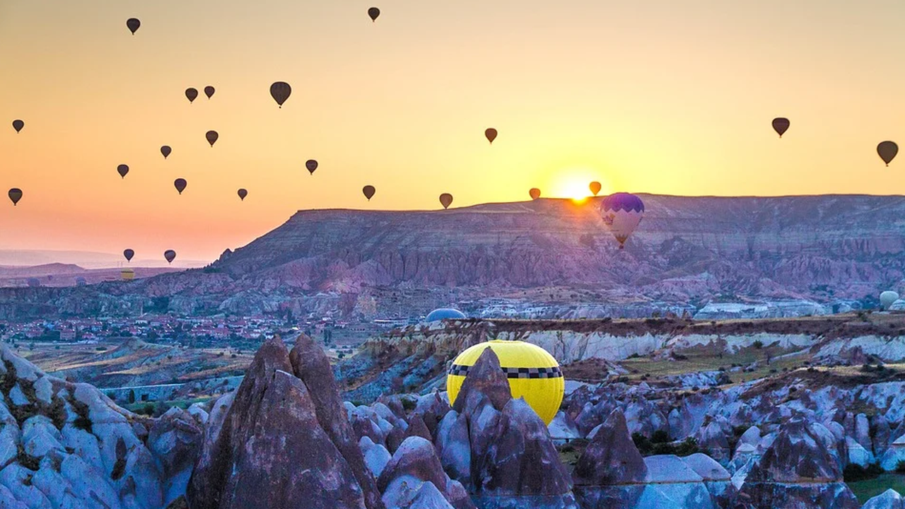 Турция се надява да доближи половината от туристически посещения през 2019-а