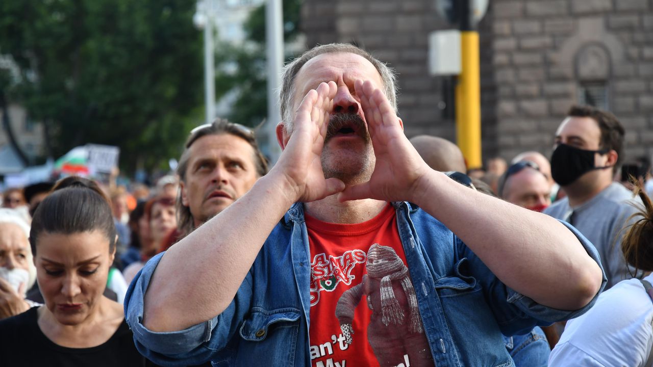 ЕК за събитията в България: Подкрепяме правото на мирен протест
