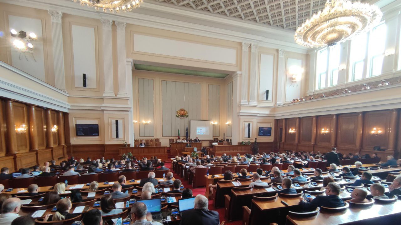 Ето какво предстои днес в Народното събрание