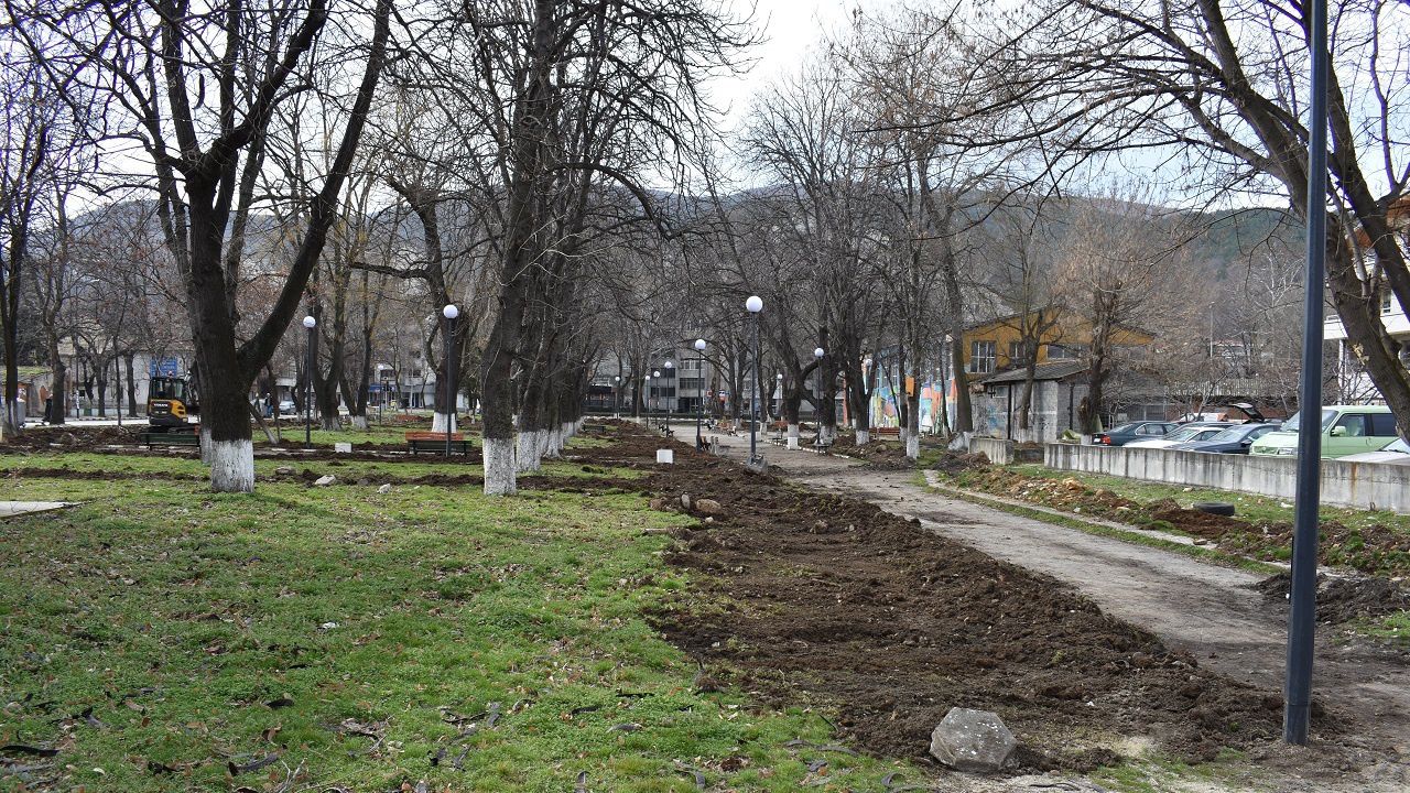 Още един парк в Асеновград – с осветление и капково напояване