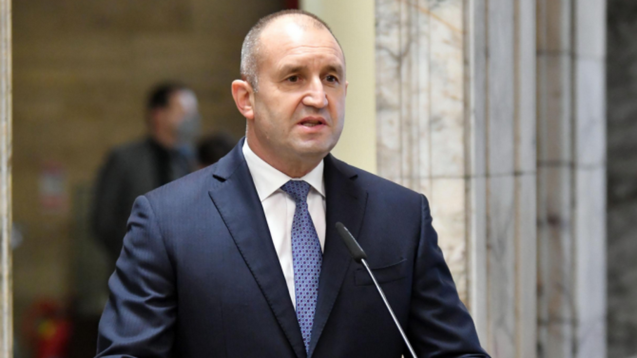 Румен Радев назначи Руси Иванов за свой секретар по външна политика