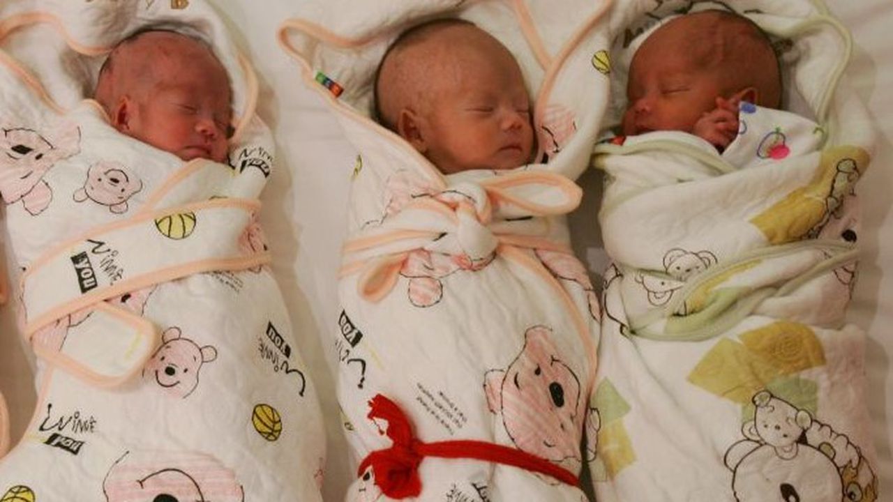 Тризнаци дали положителен резултат за COVID-19 в деня на раждането си