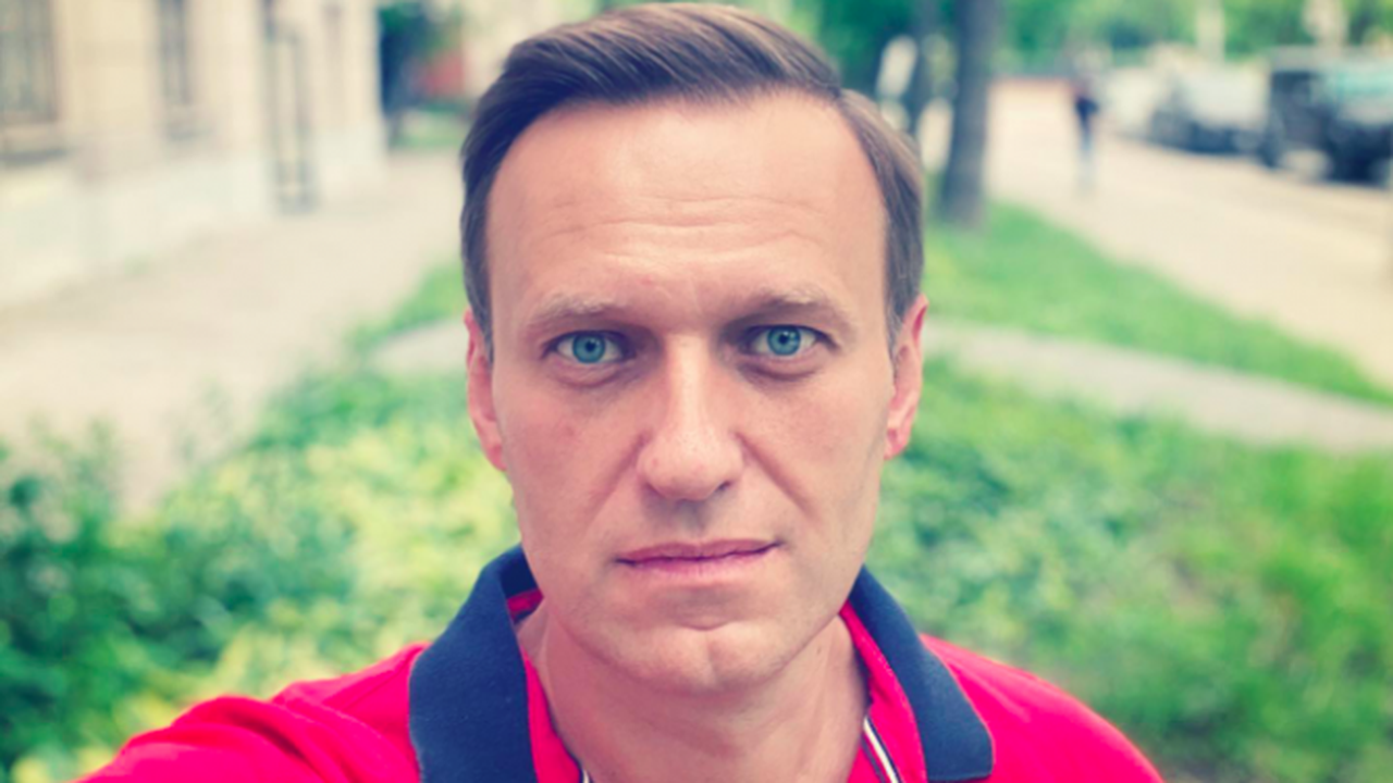 Алексей Навални благодари на пилотите и парамедиците, които са му спасили живота