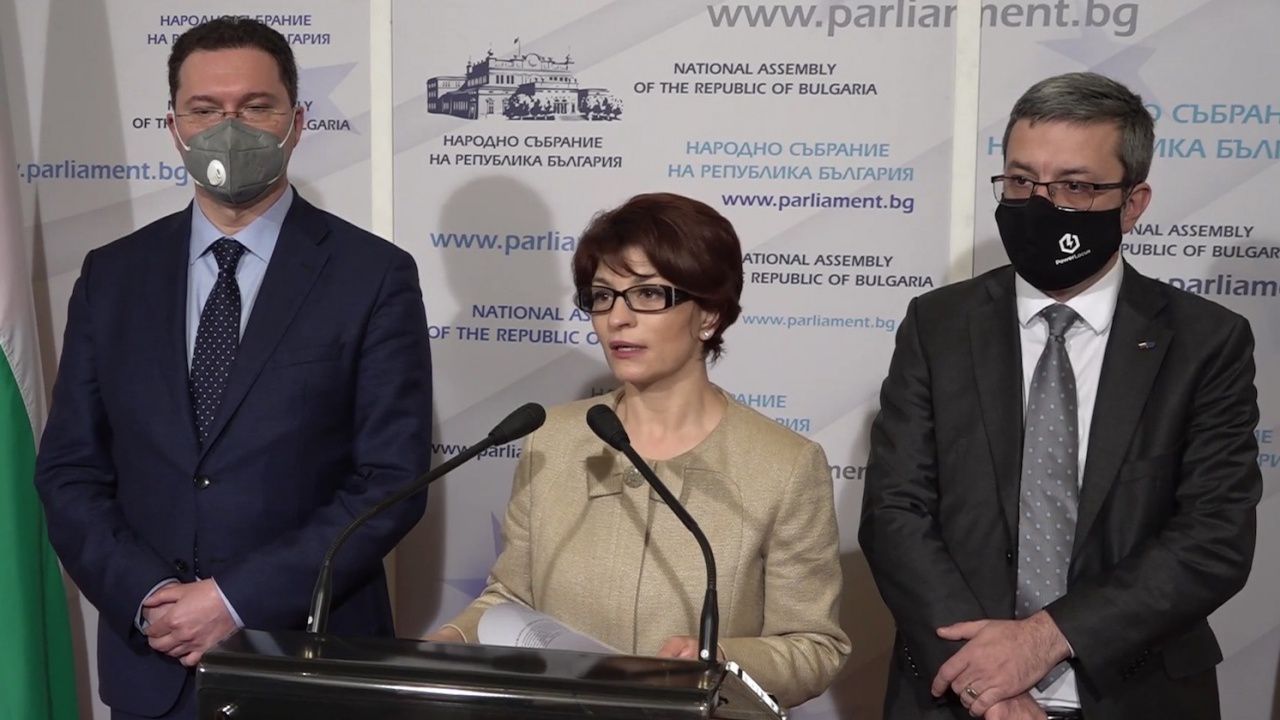 Тома Биков: Решението за правителство на „Има такъв народ“ се взима другаде