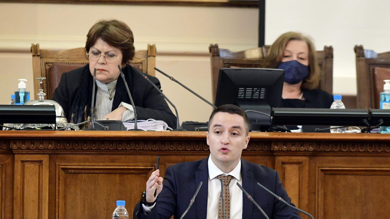 Явор Божанков: Причината да нямаме редовно правителство е заключена в някой офис