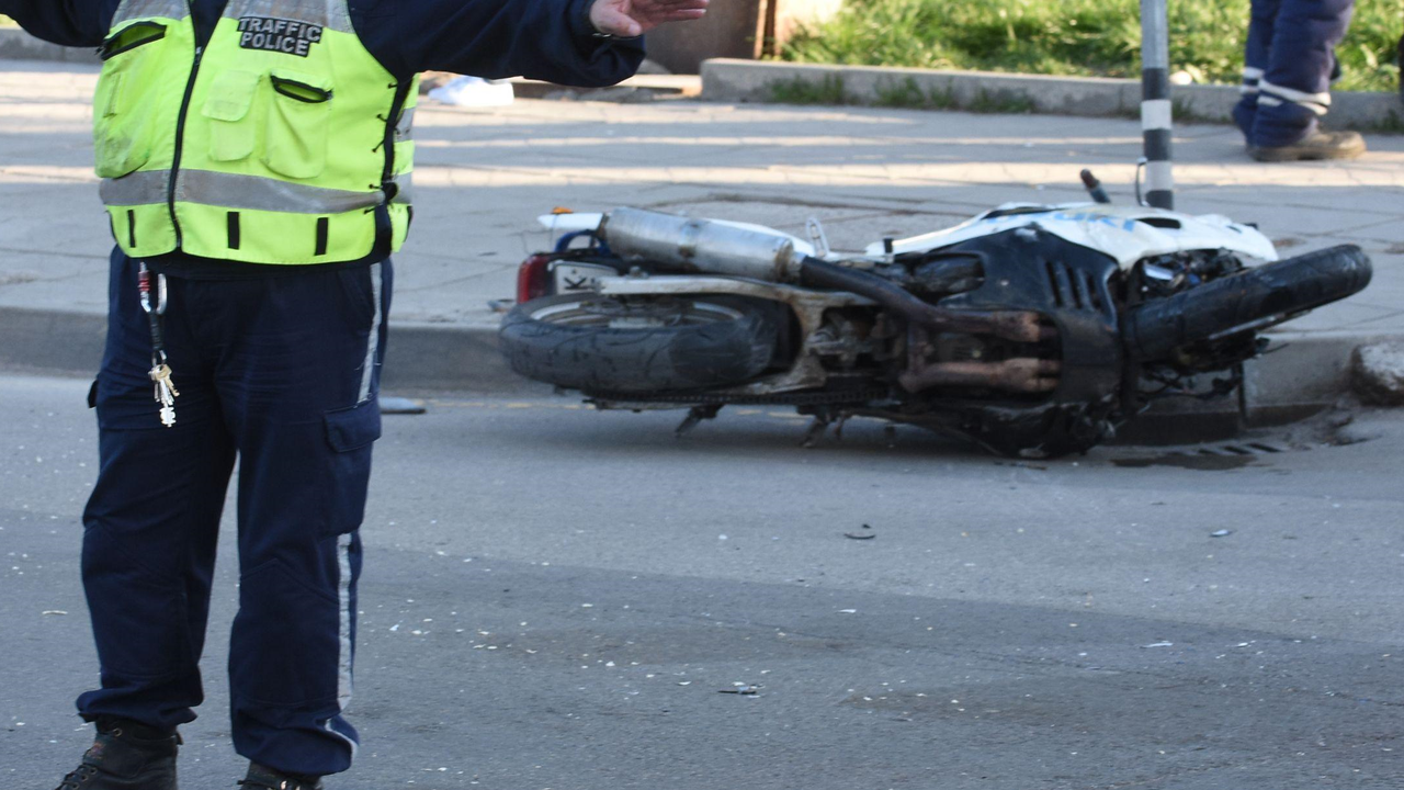 Мотоциклетист пострада при катастрофа в Плевен