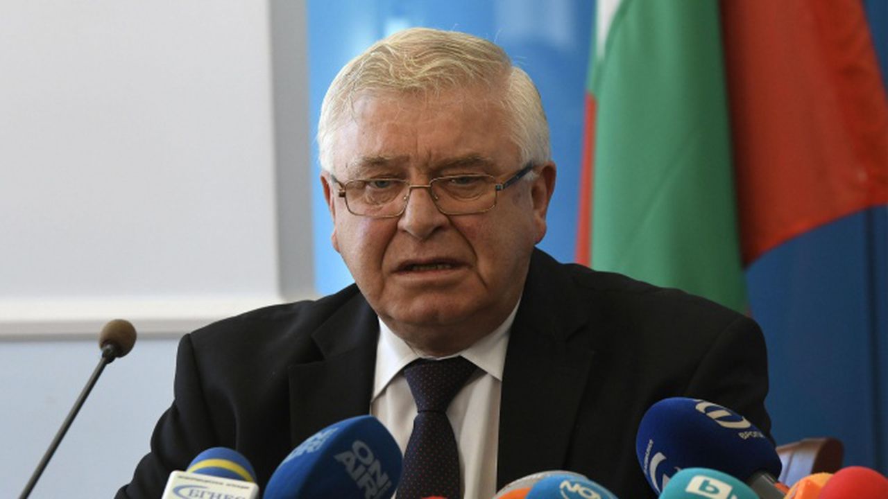 Министър Кирил Ананиев е с коронавирус