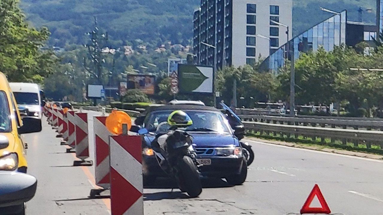 Катастрофа с мотор на блевард "България" в София