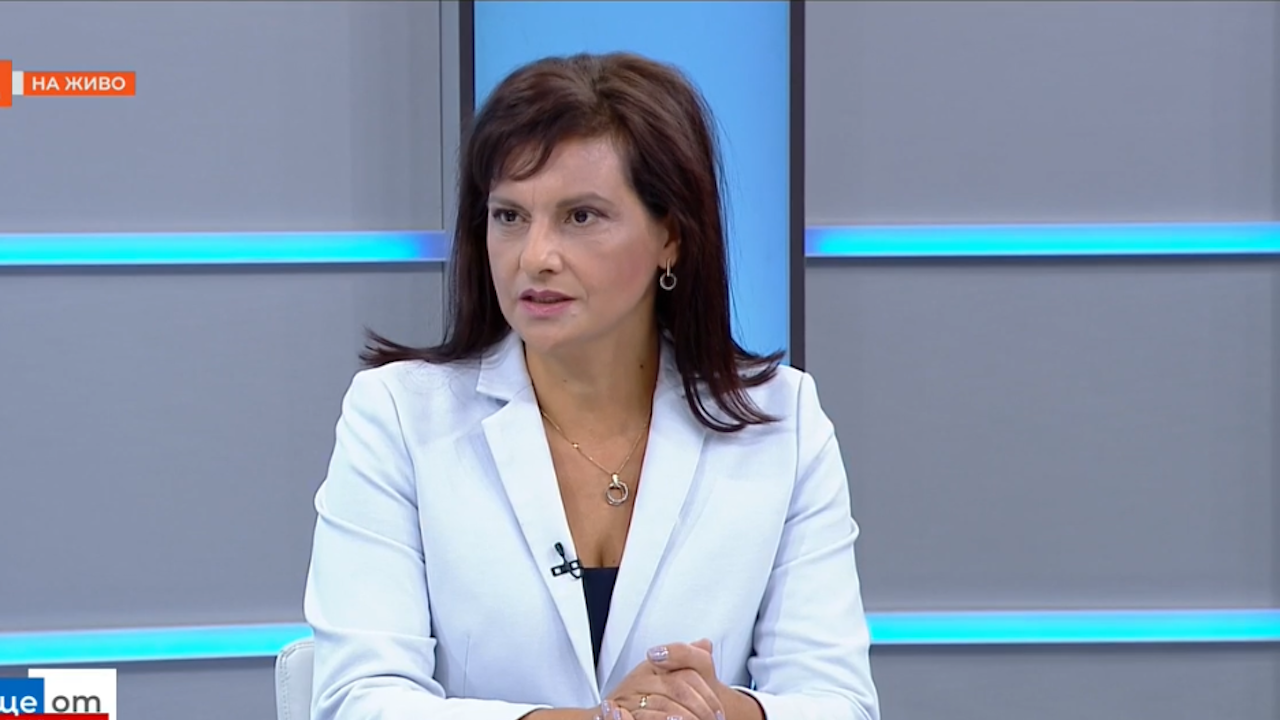 Даниела Дариткова: Държавата в момента е подчинена изцяло на амбицията на Румен Радев
