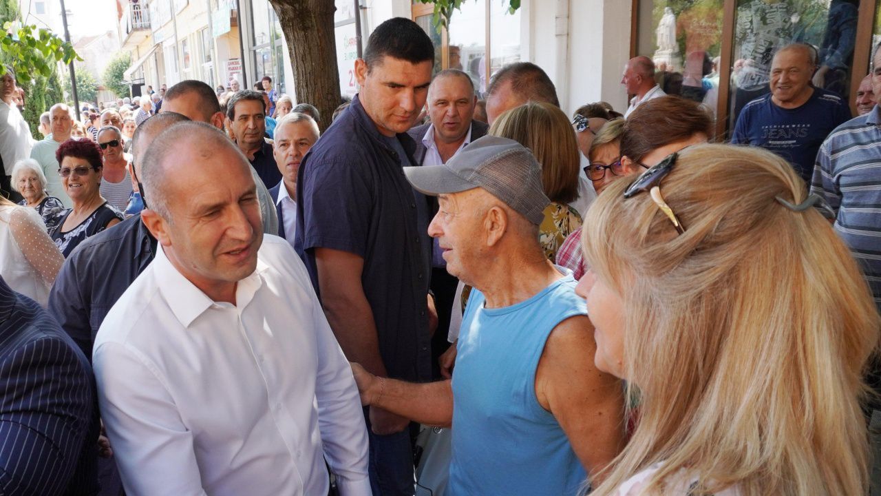 Румен Радев посочи какво трябва да бъде направено, за да не бъдем отново в плен на олигархията