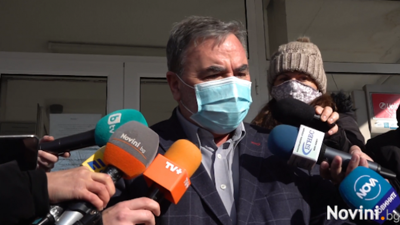 Доц. Кунчев за заканата на ресторантьорите да отворят заведенията: Дано не го направят
