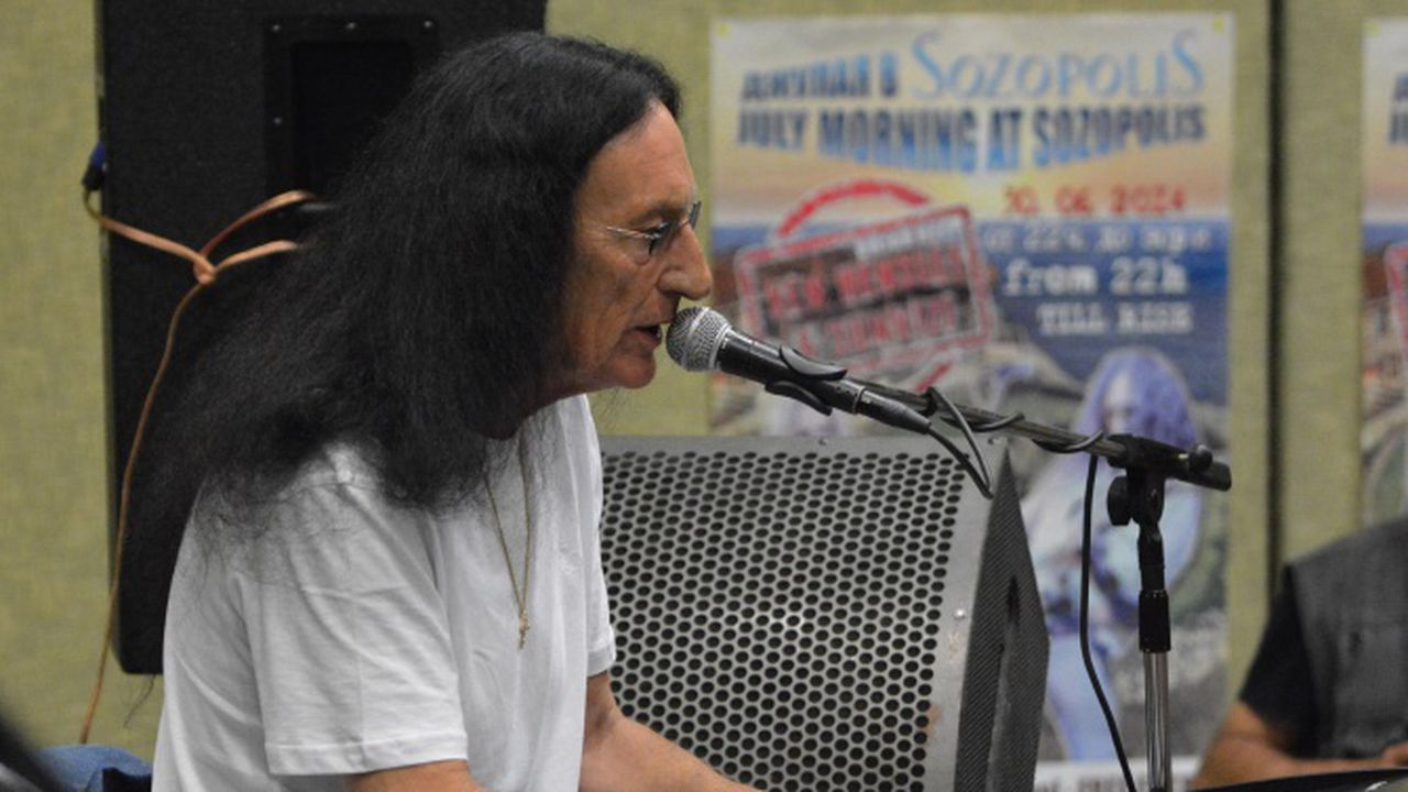 Отиде си още една легенда на "Юрая Хийп"