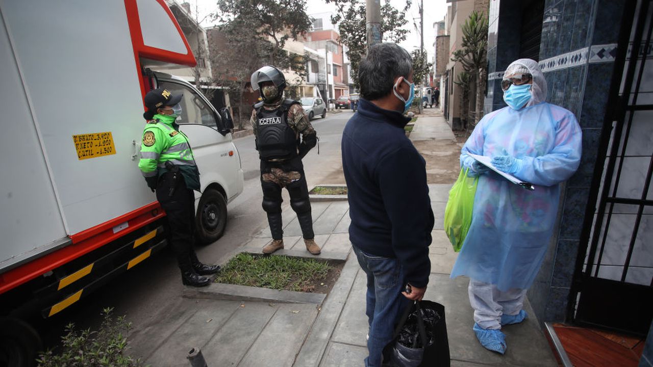 Най-малко 13 души загинаха в нощно заведение в Перу, бягайки от полицията