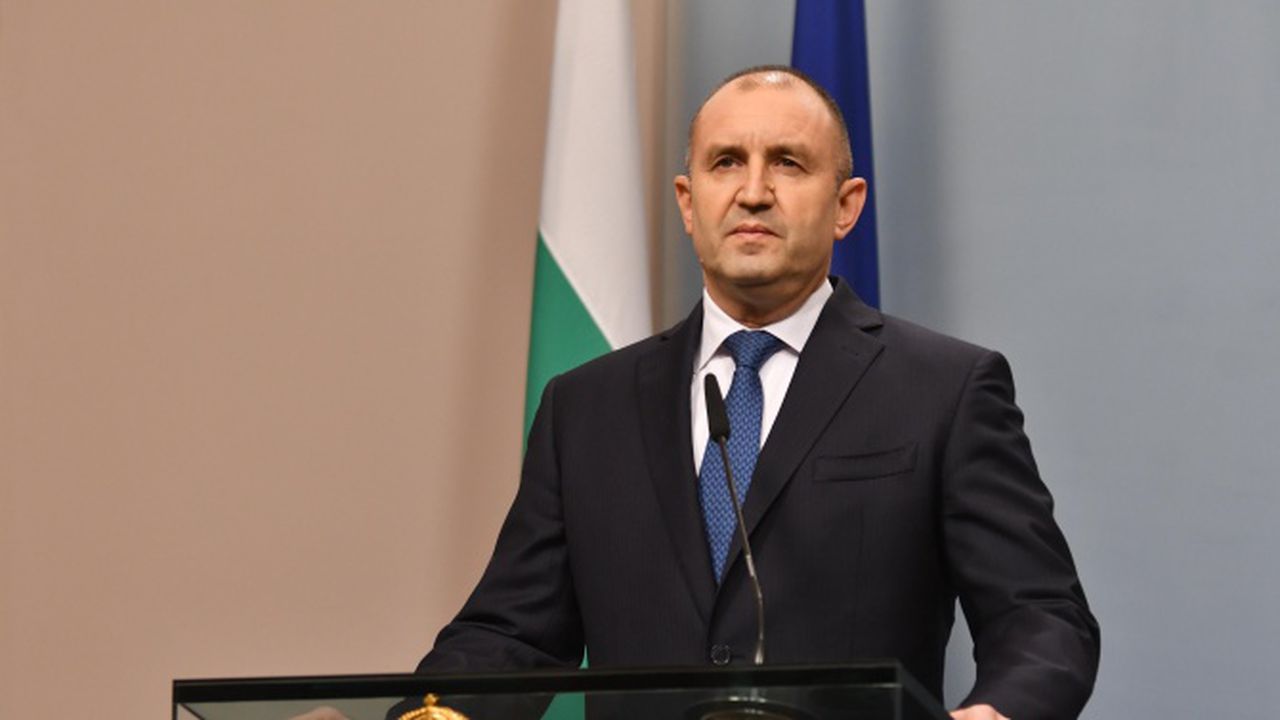 Румен Радев насрочи изборите