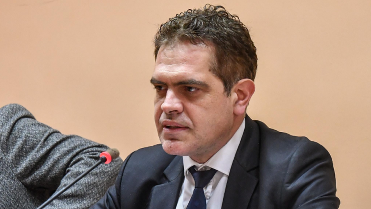 Икономическият министър: Мярката 60/40 ще продължи до септември