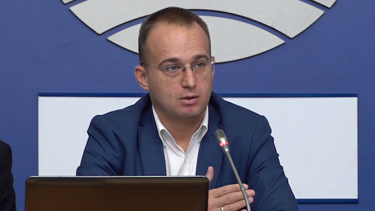 Симеон Славчев: Как така Отровното трио се самопровъзгласи за лидер на протестите?