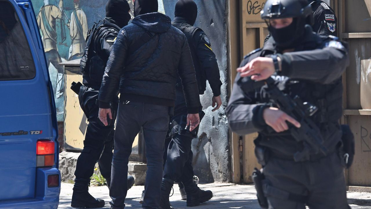 13 задържани при полицейска операция срещу битовата престъпност във варненско село