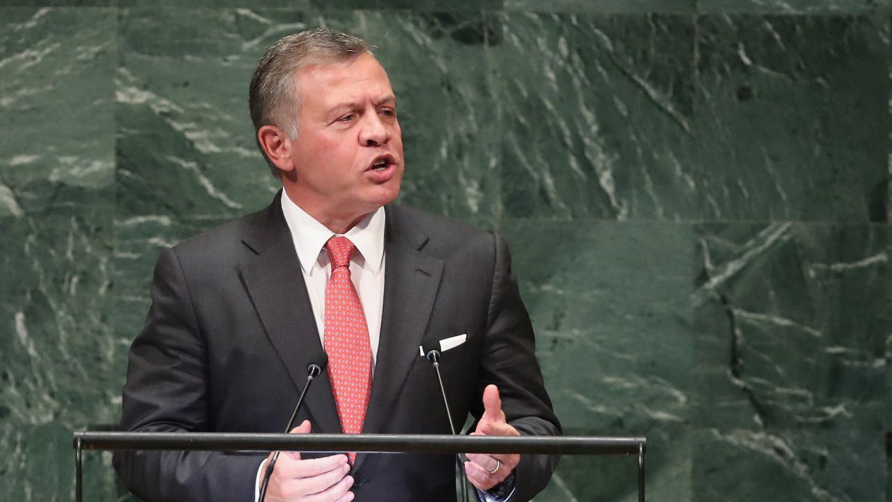 Кралят на Йордания отрича да е извършил нещо нередно с покупките на луксозни имоти