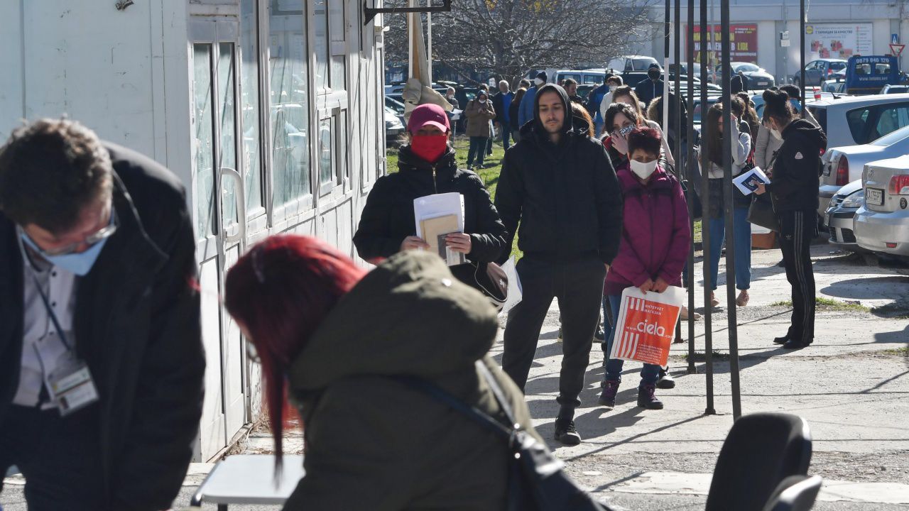 Равнището на регистрираната безработица през септември достигна рекордно ниска стойност от 4,7 на сто