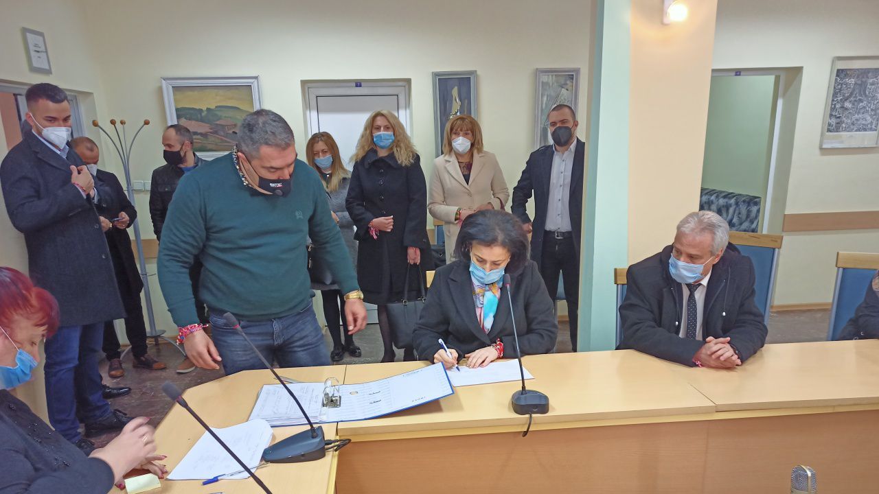 ГЕРБ-Сливен регистрира листата си с кандидати за депутати, Десислава Танева е водач