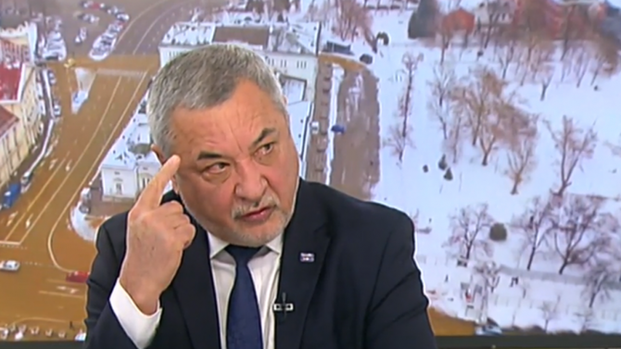 Валери Симеонов: Не съм показвал среден пръст