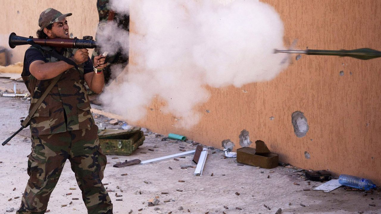 Снаряди гърмяха в центъра на Кабул