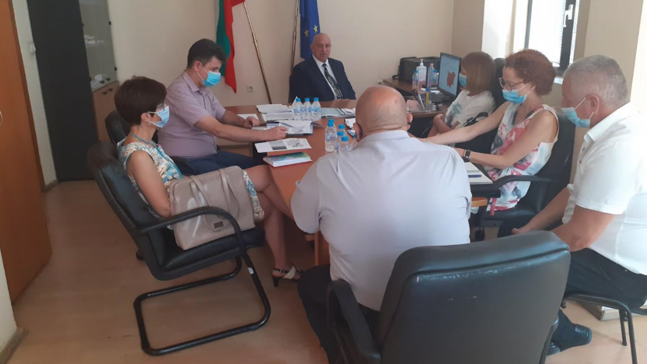 Зам.-министър Златанов, Фандъкова и зам.-директорът на СДВР обсъдиха спазването на мерките в София