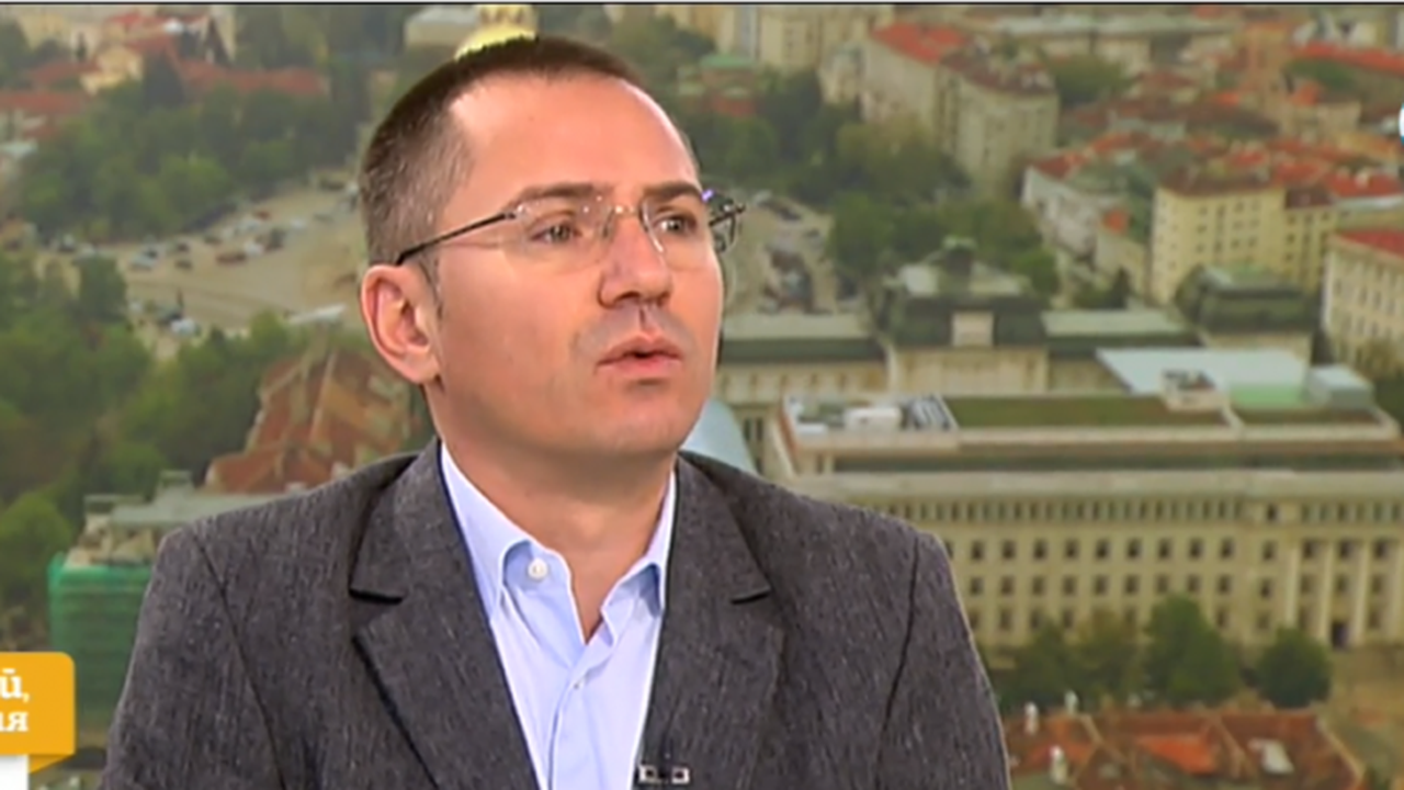 Джамбазки стана доброволец в COVID-отделение: Видях на кислородно дишане лидери на протеста, които горяха маски