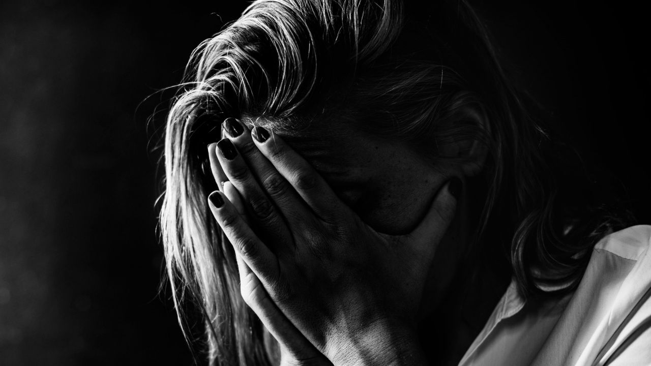 Жена, убила мъжа, изнасилвал я редовно в продължение на 25 г., я грози доживотен затвор