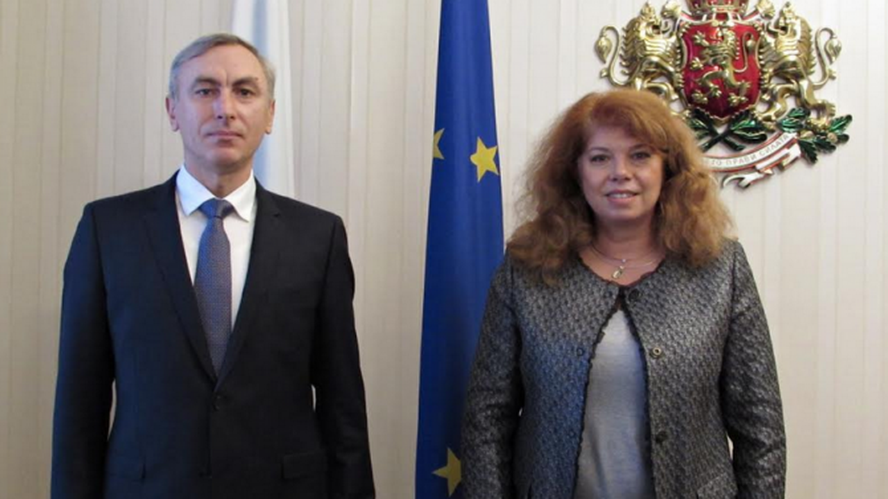 Вицепрезидентът към молдовския посланик: С развитието на Тараклийския университет ще развием и район Тараклия