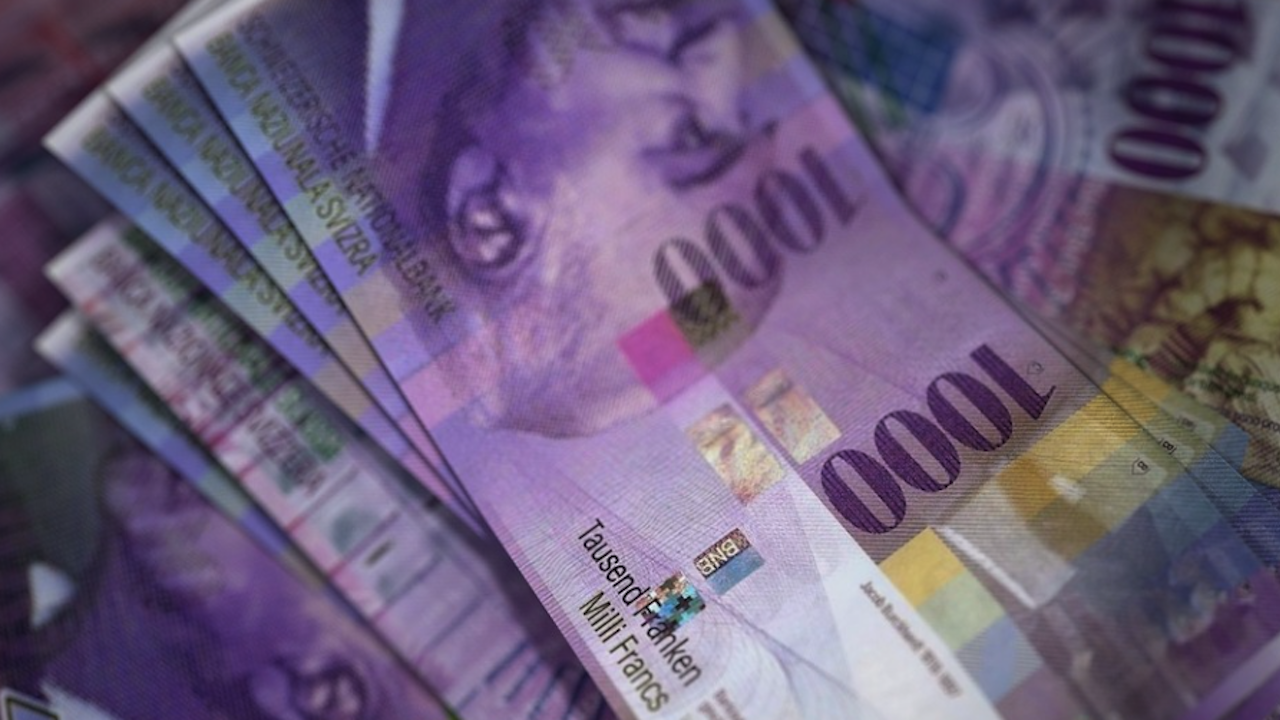 Досиетата "Пандора": Майката на Делян Пеевски също с тайни сметки