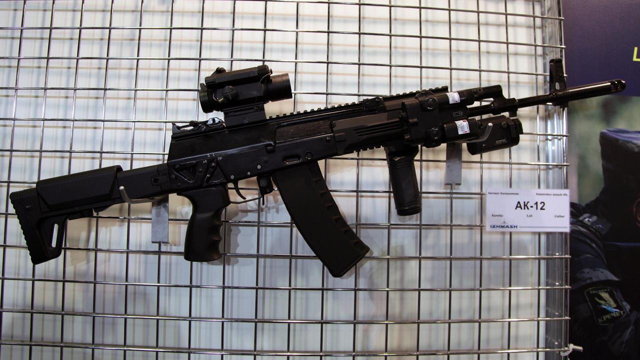 Калашников достави първата голяма партида автомати АК-12, модел 2023, по