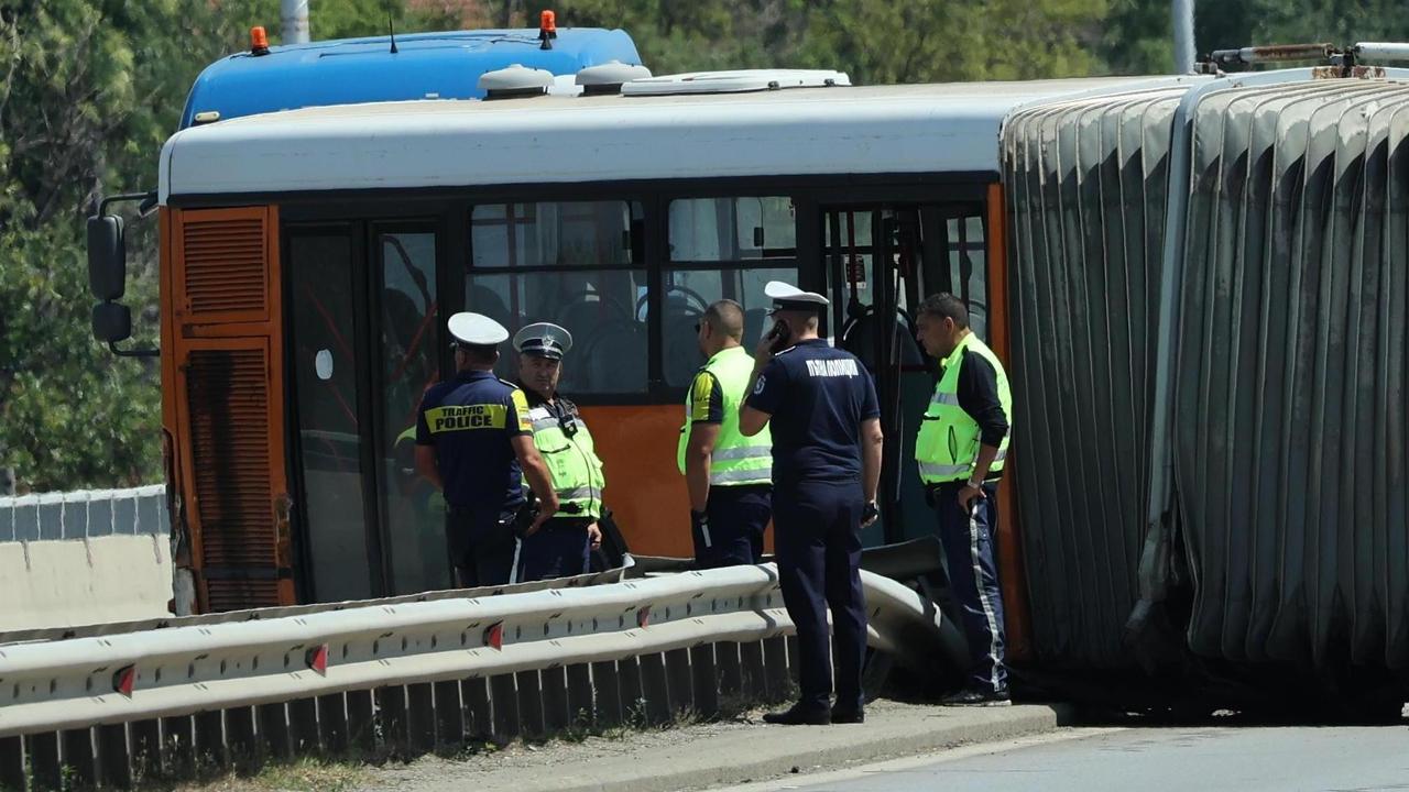 Двама от пострадалите при катастрофата на Цариградско шосе в ,