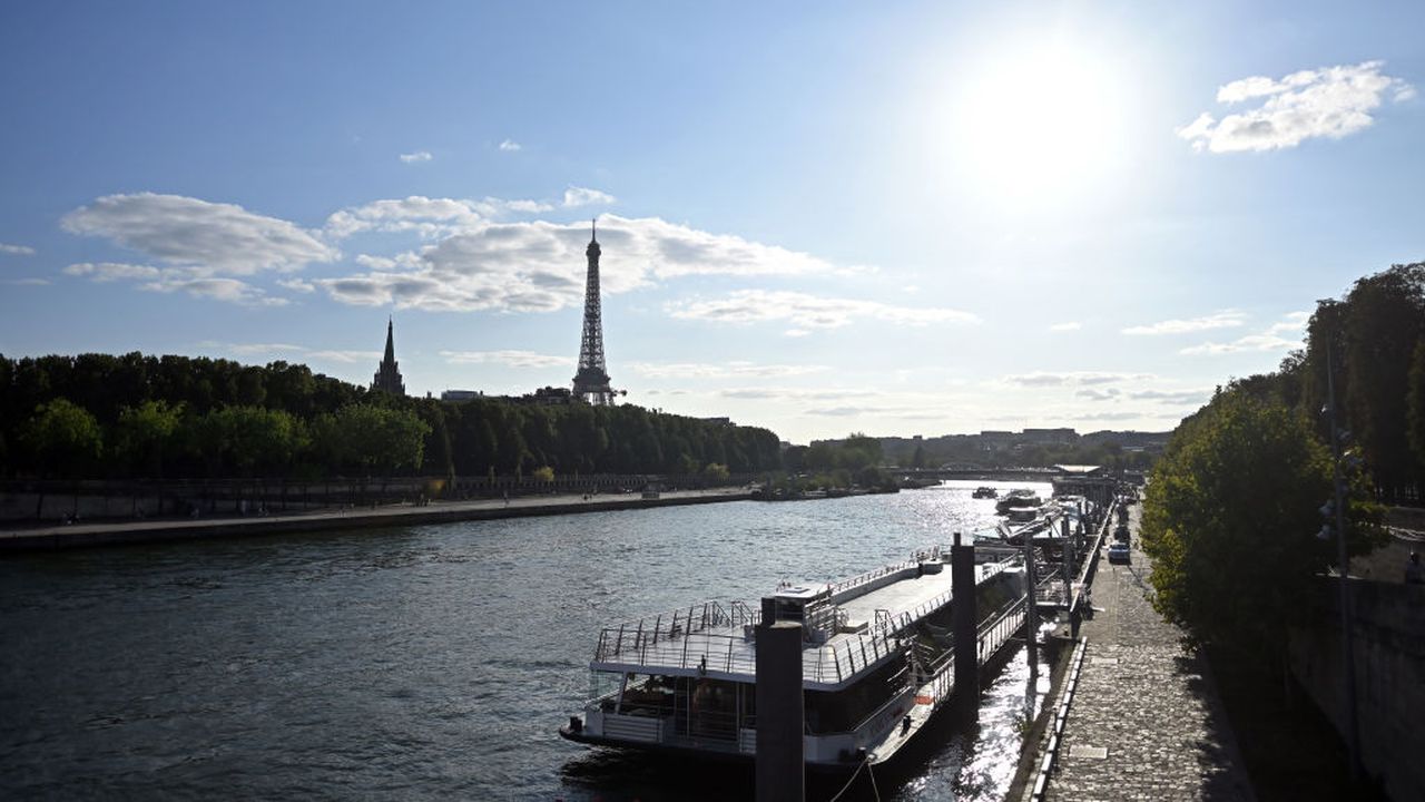 Френските власти извадиха пето тяло от река Сена край Париж