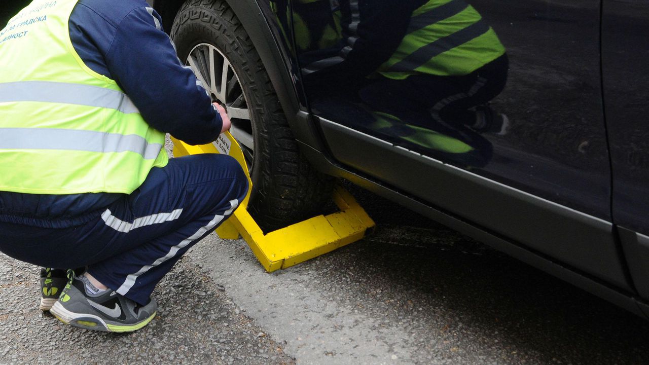 Задържаха украинец за съпротива при опит за поставяне на скоба на автомобил