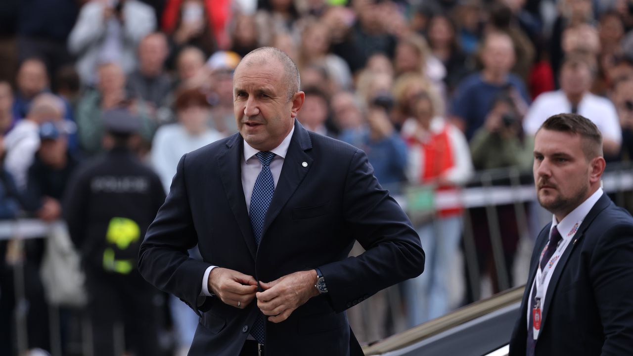 Днес президентът ще се срещне с представители на българската общност