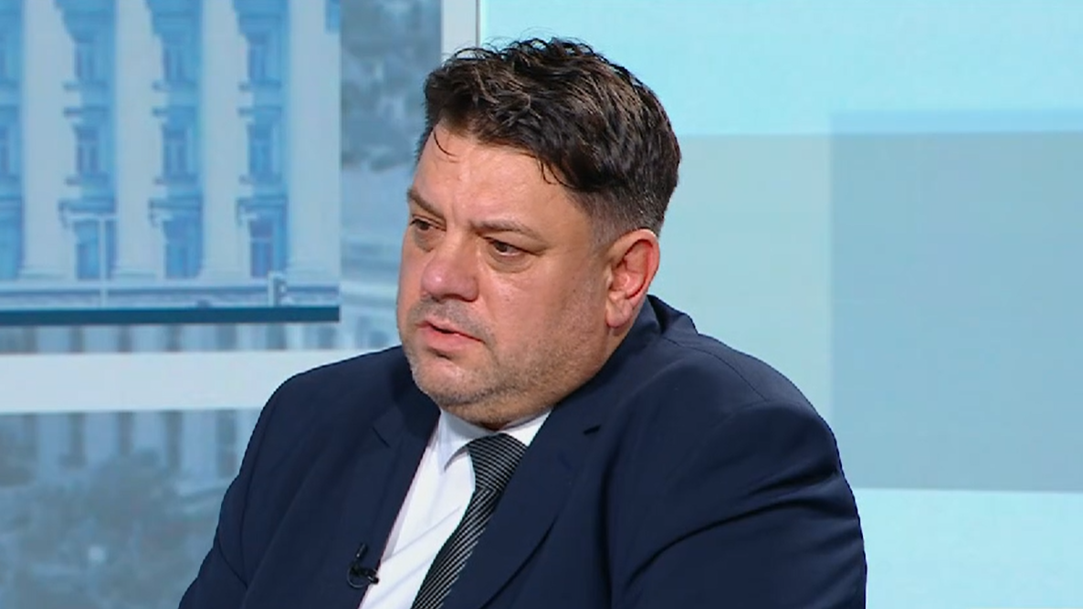 Ротацията в НС – компромисен вариант за стабилност, според Зафиров. Други промени в кабинета - няма да има