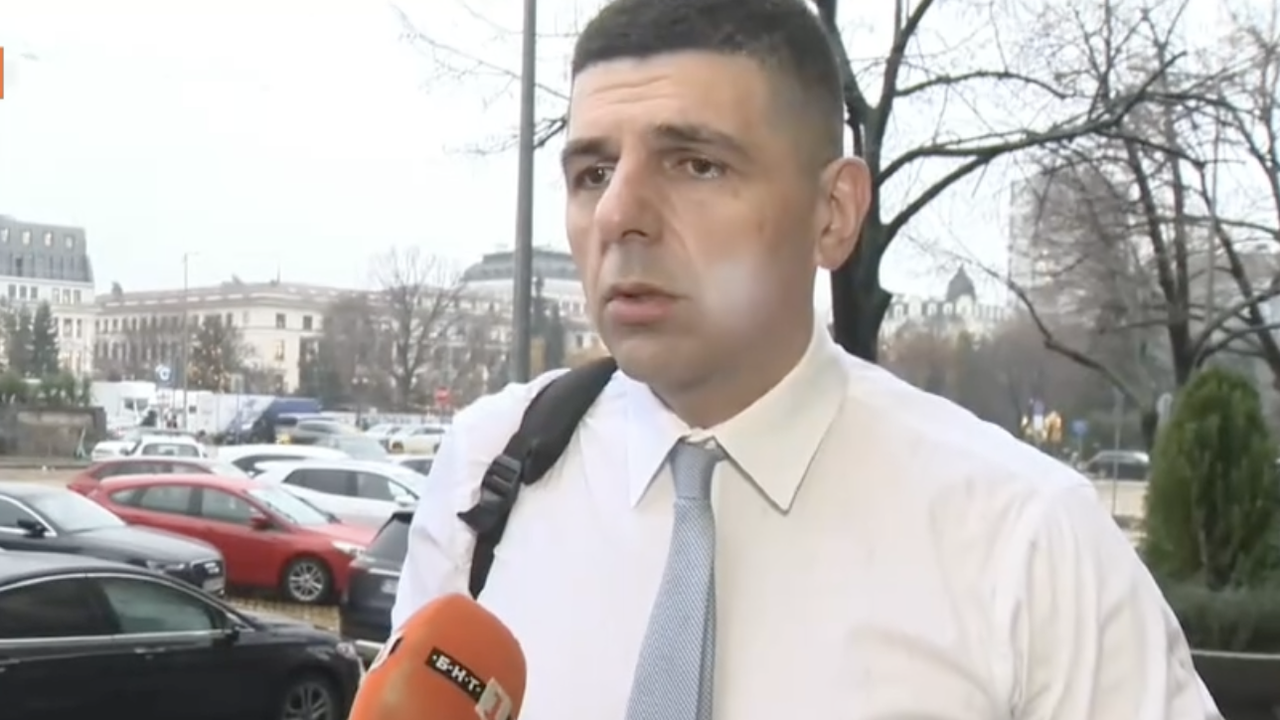 Благодарни сме на хората, че дойдоха на протеста снощи.Това заяви