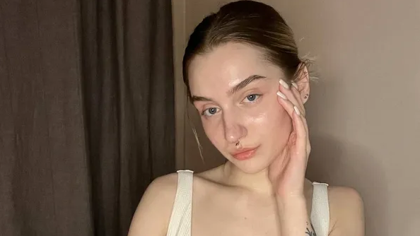 Според приятели, през последните месеци Валерия се е свързвала със